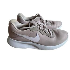 Nike sneakers pink low top with white sole walking athletic comfort shoes Sz 9